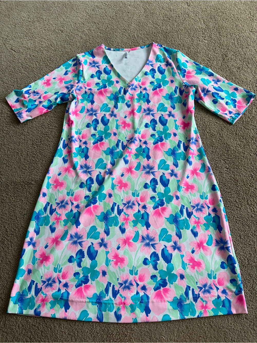Lulu b v neck dress - Picture 3 of 6